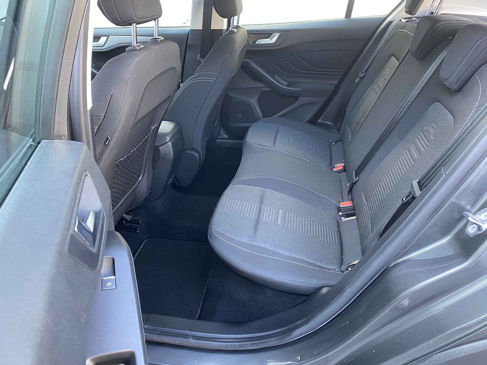 Ford Focus 1.0EB Active