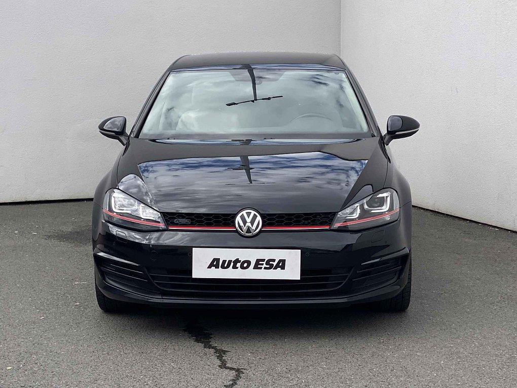 Volkswagen Golf 1.2 TSi 