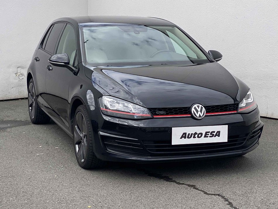 Volkswagen Golf 1.2 TSi 