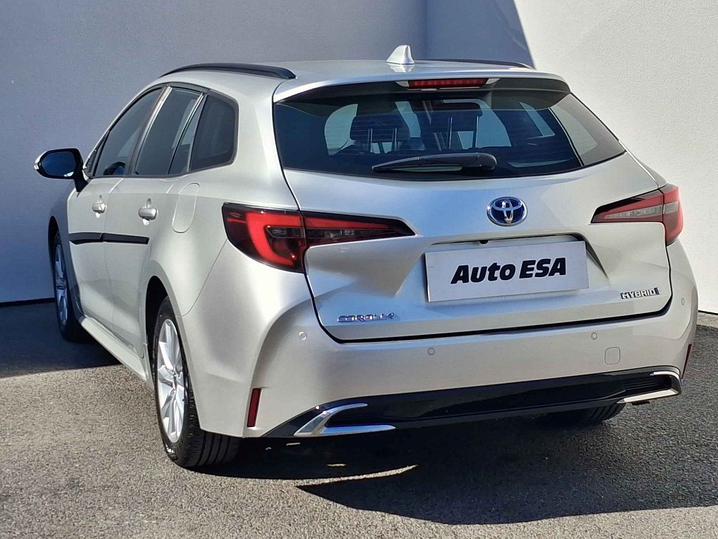 Toyota Corolla 1.8 e-CVT Comfort