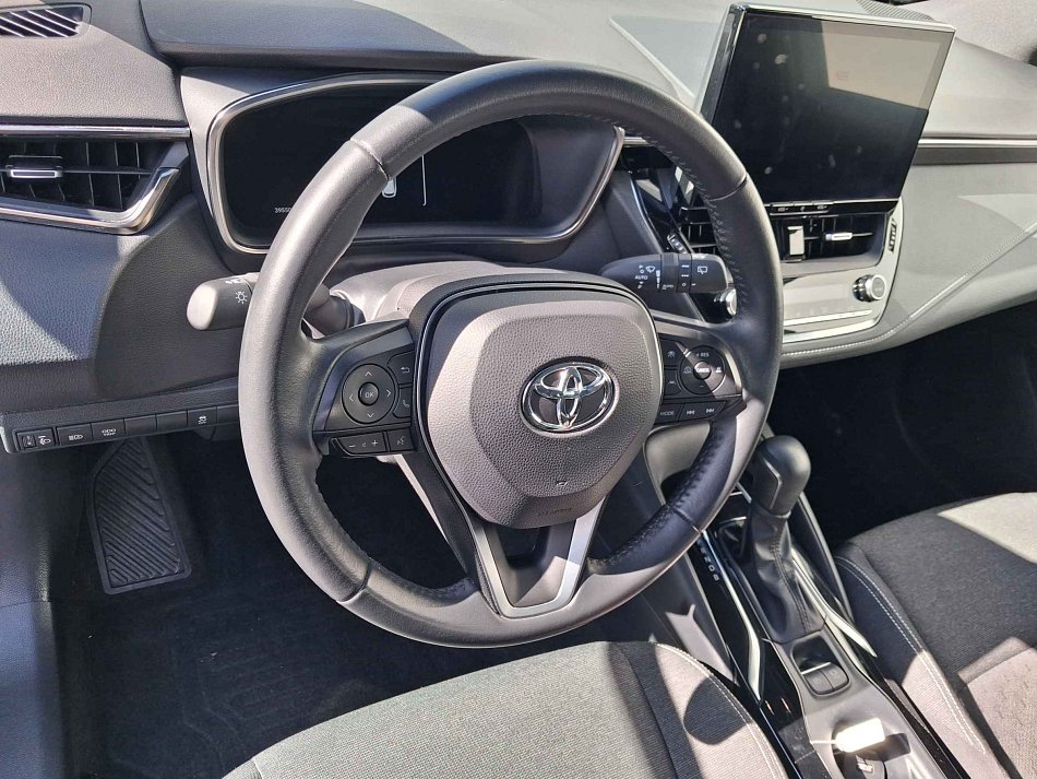 Toyota Corolla 1.8 e-CVT Comfort