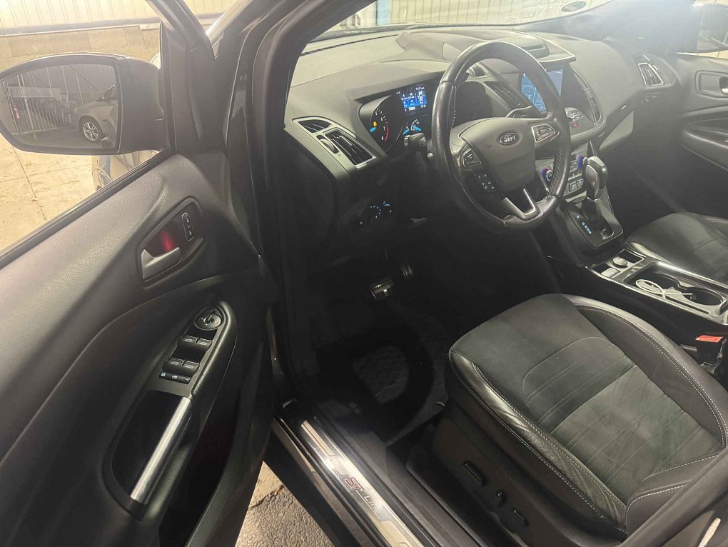 Ford Kuga 1.5 EB 
