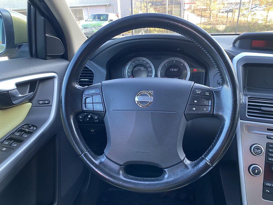 Volvo XC60 2.4 D5 Summum 4x4