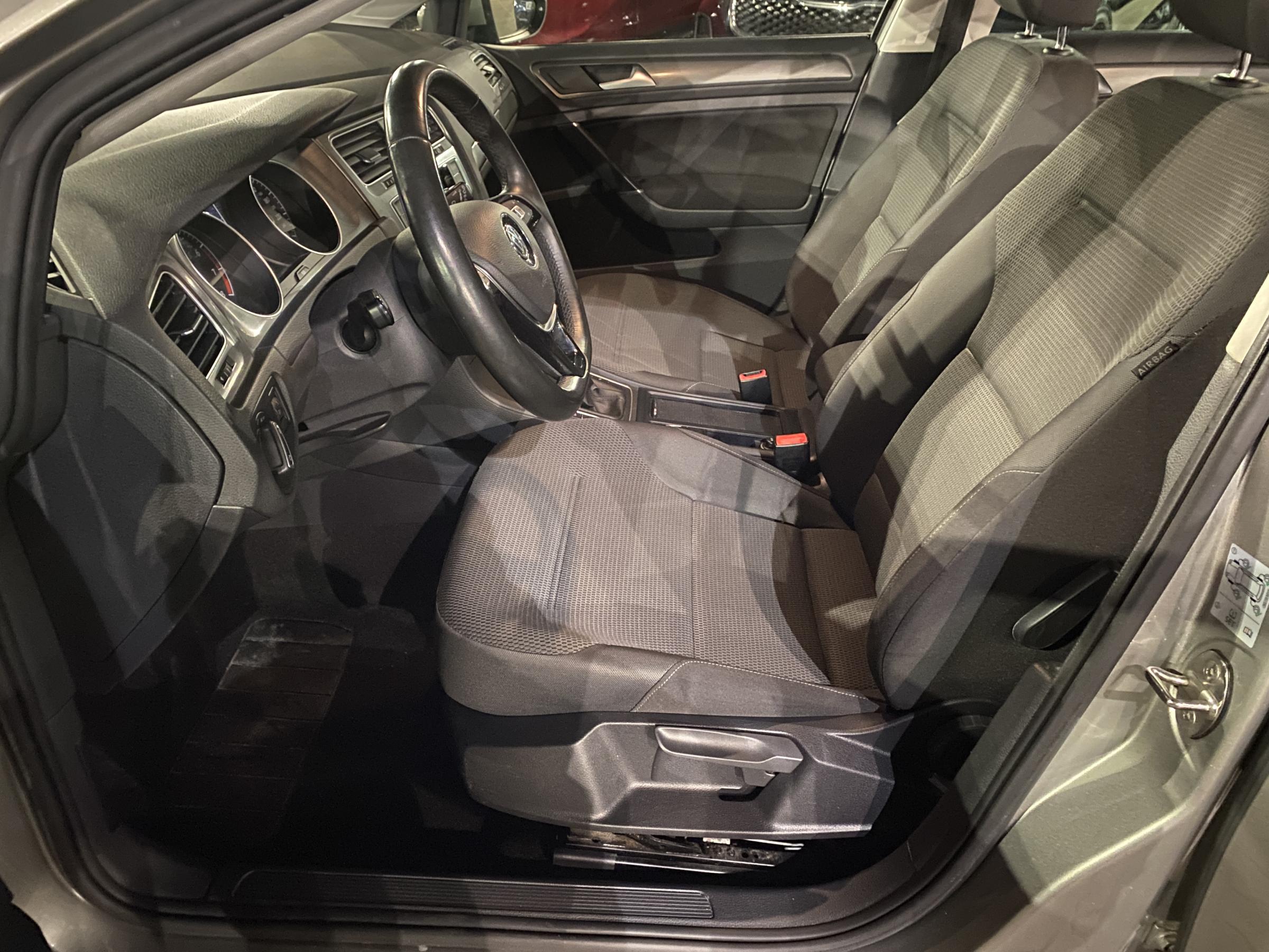 Volkswagen Golf, 2013 - pohled č. 9