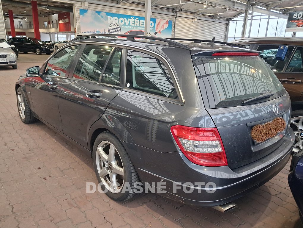 Mercedes-Benz Třída C 2.2 CDI 