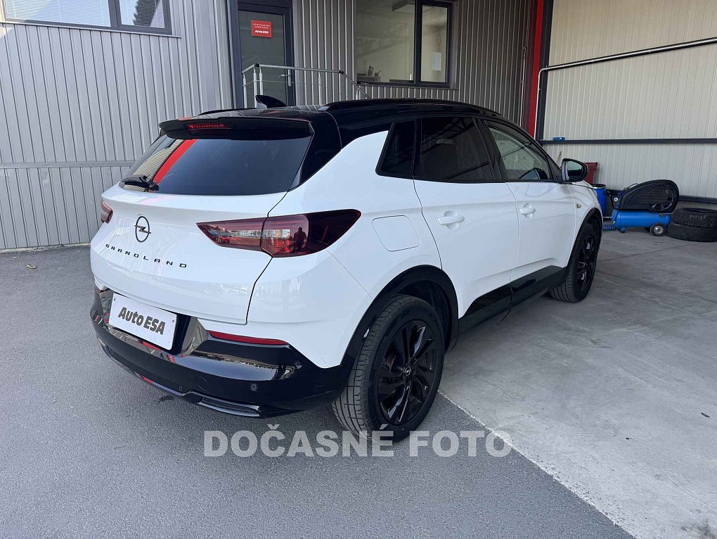 Opel Grandland 1.2i 