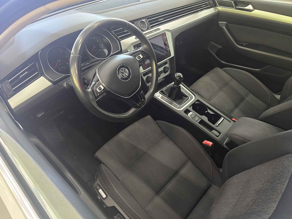 Volkswagen Passat 2.0TDi 