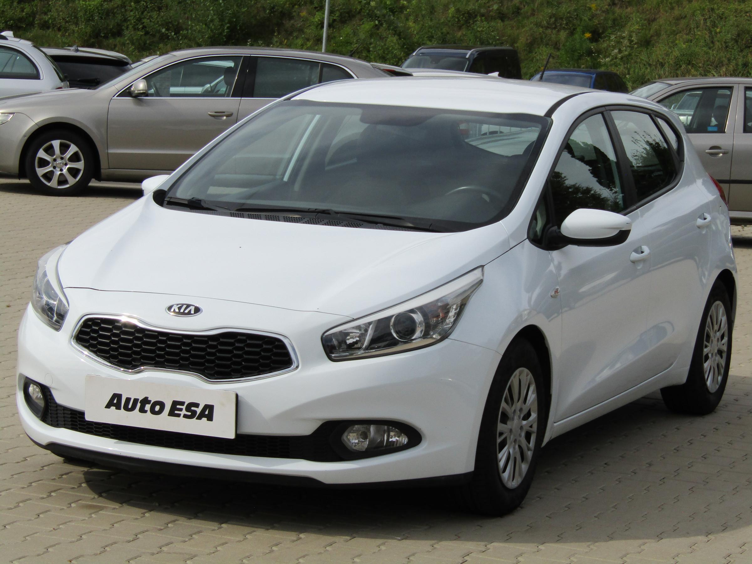 Kia Cee´d, 2012 - pohled č. 3