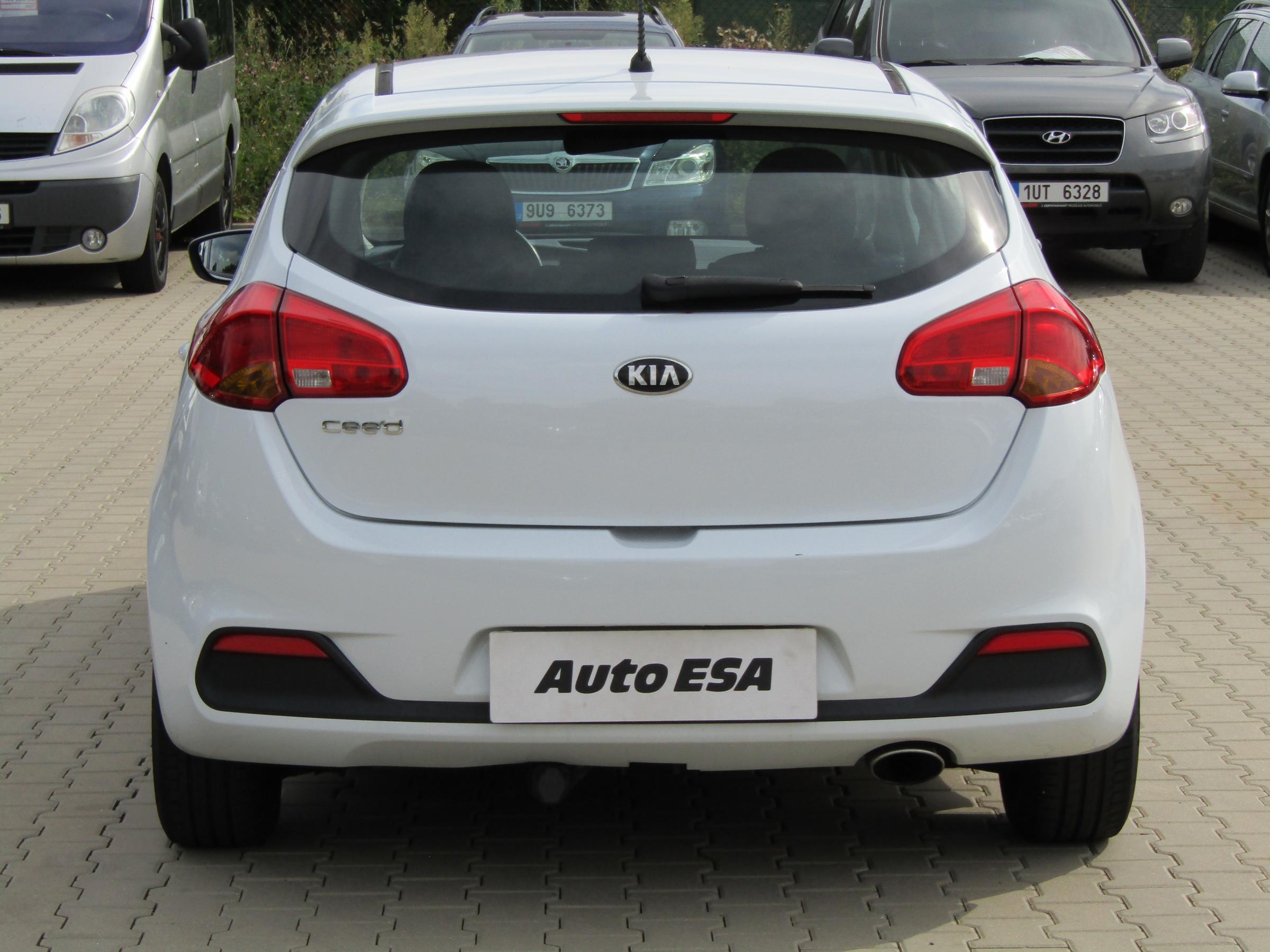 Kia Cee´d, 2012 - pohled č. 5