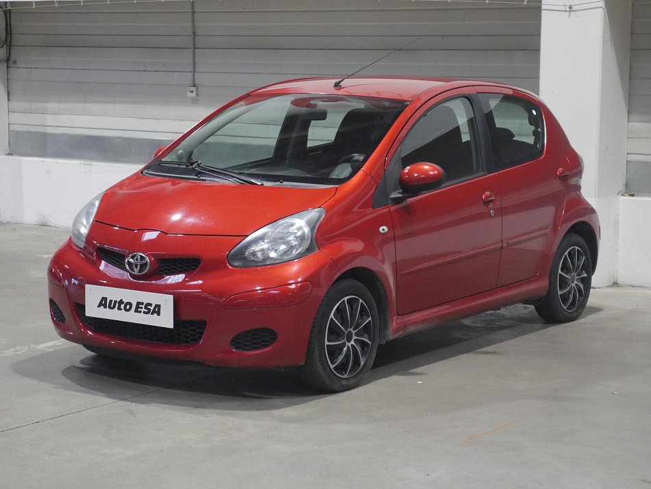 Toyota Aygo 1.0i 