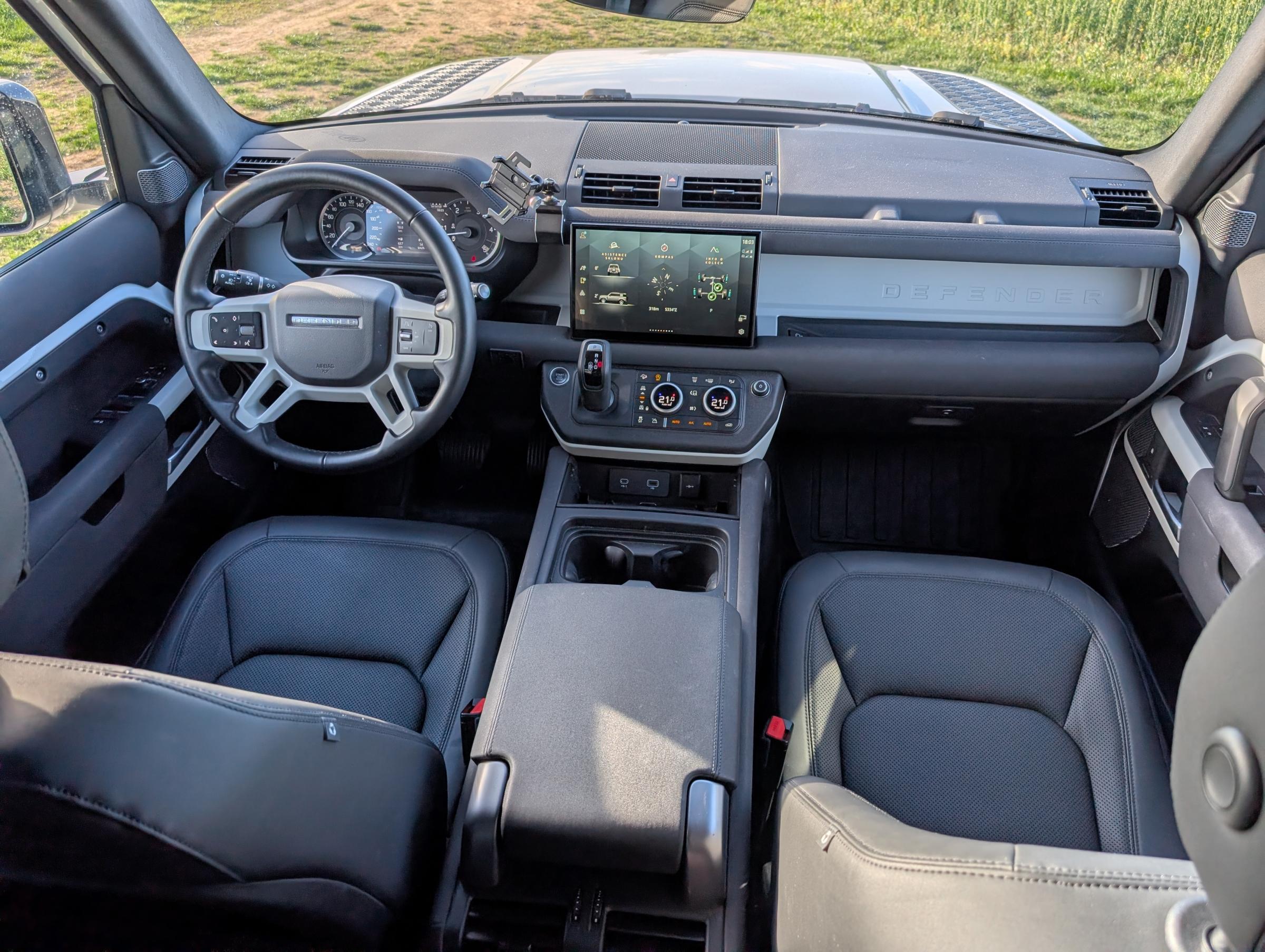 Land Rover Defender, 2022 - pohled č. 12