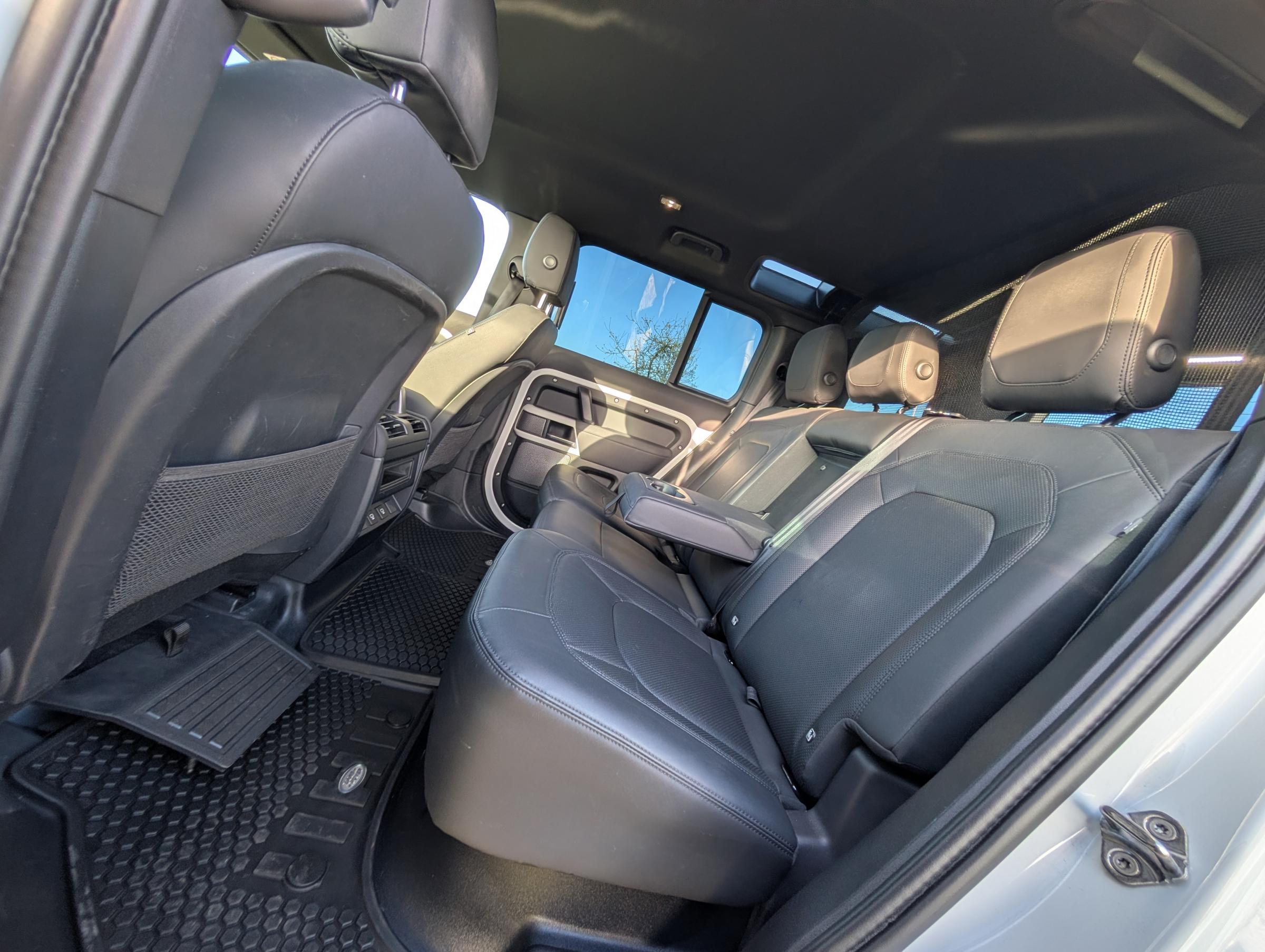 Land Rover Defender, 2022 - pohled č. 18