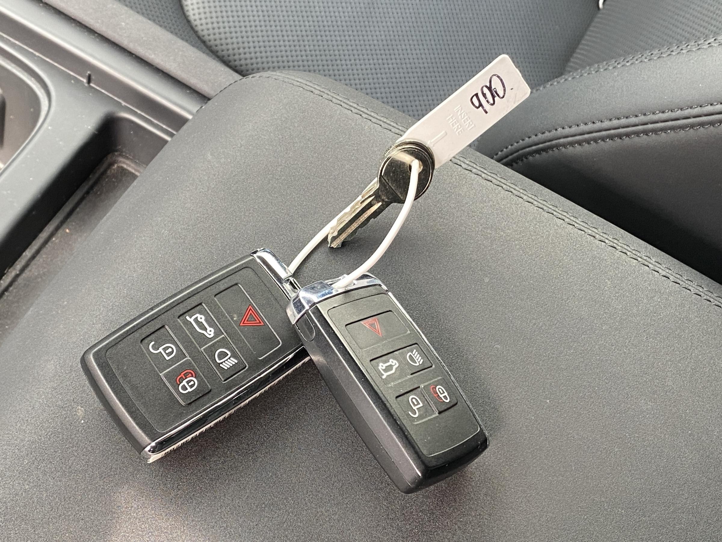 Land Rover Defender, 2022 - pohled č. 26