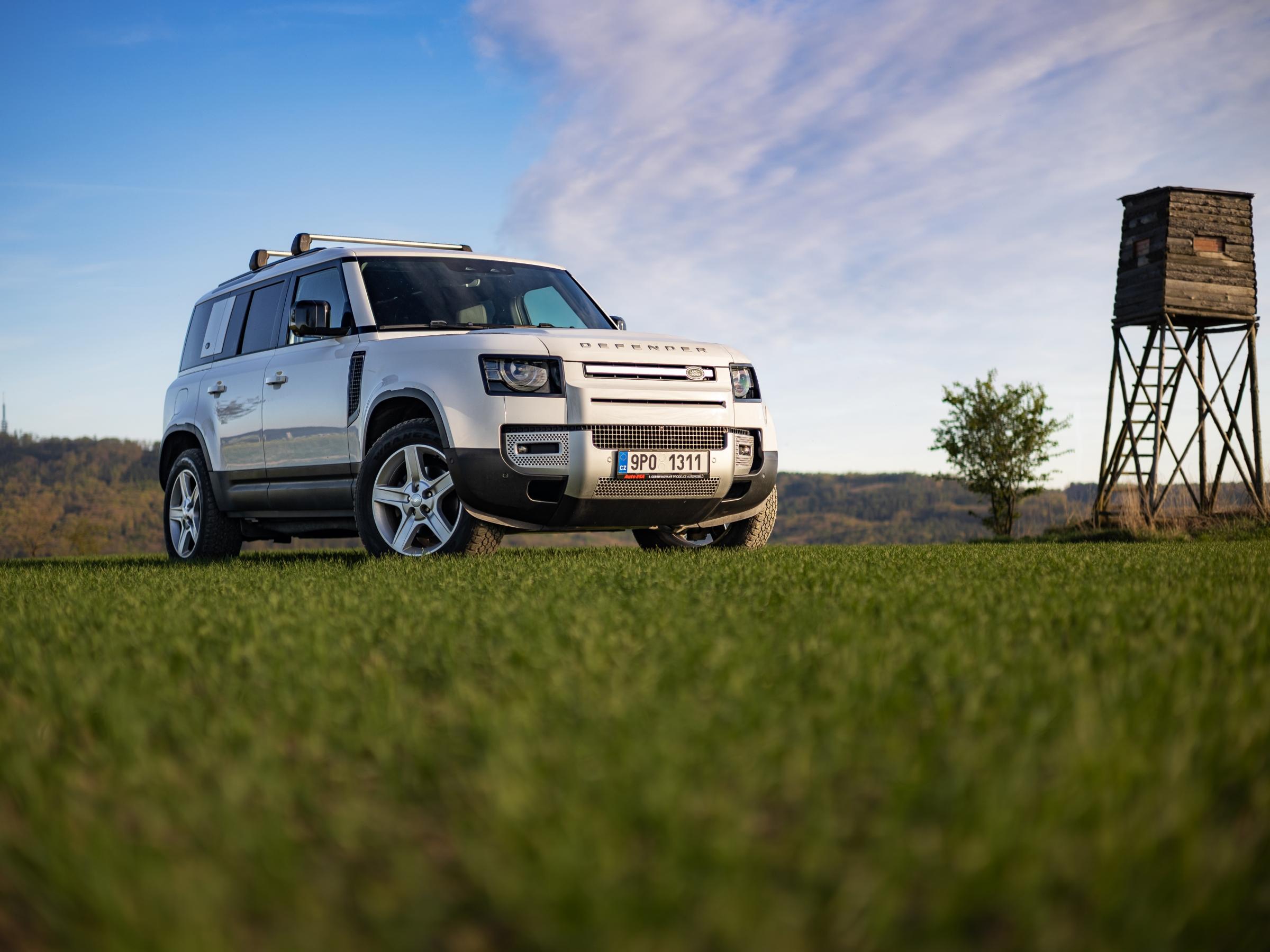 Land Rover Defender, 2022 - pohled č. 4