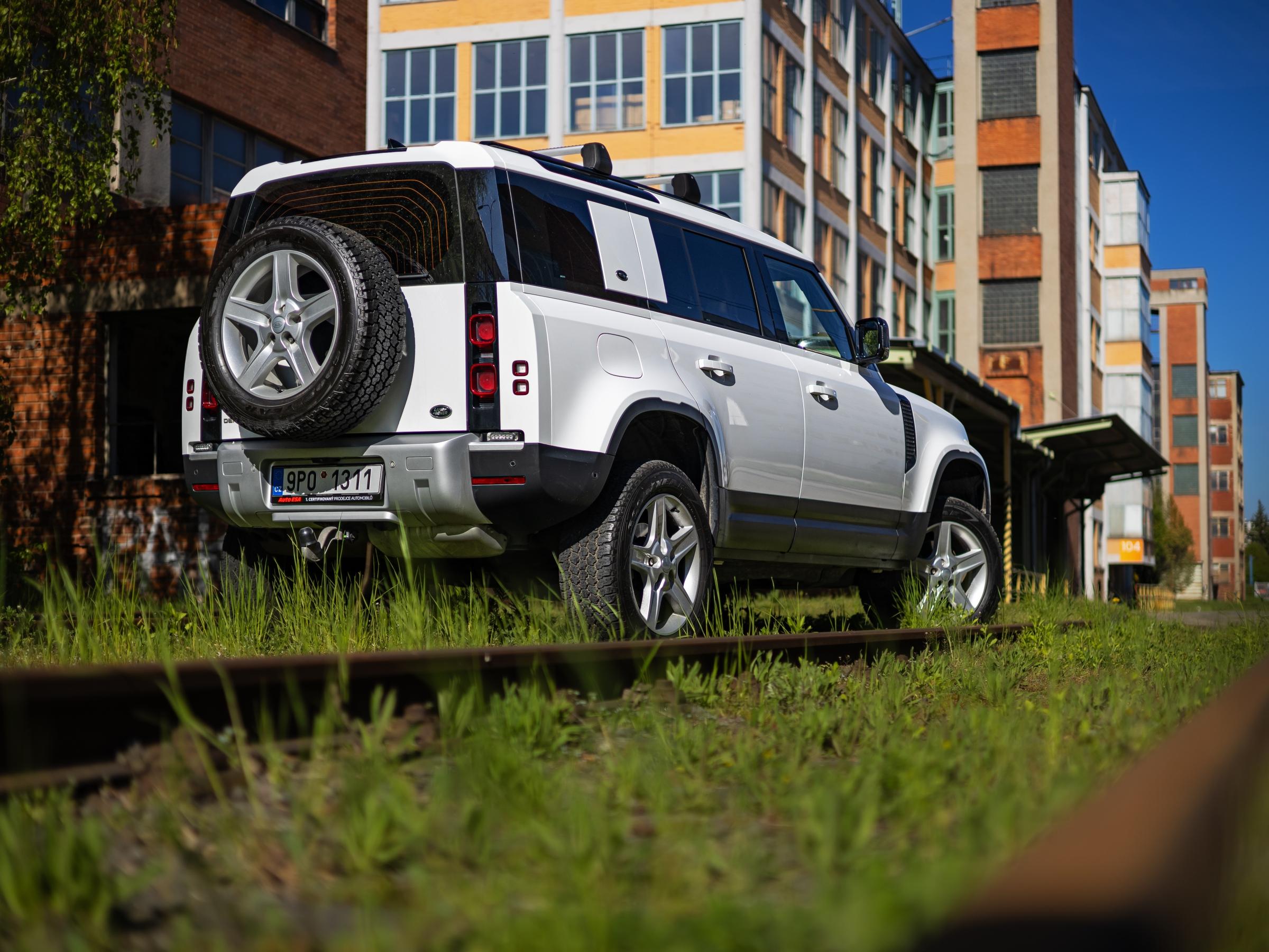 Land Rover Defender, 2022 - pohled č. 6