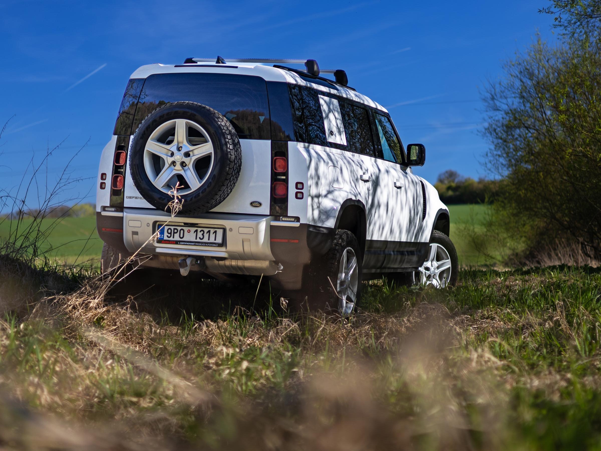Land Rover Defender, 2022 - pohled č. 8