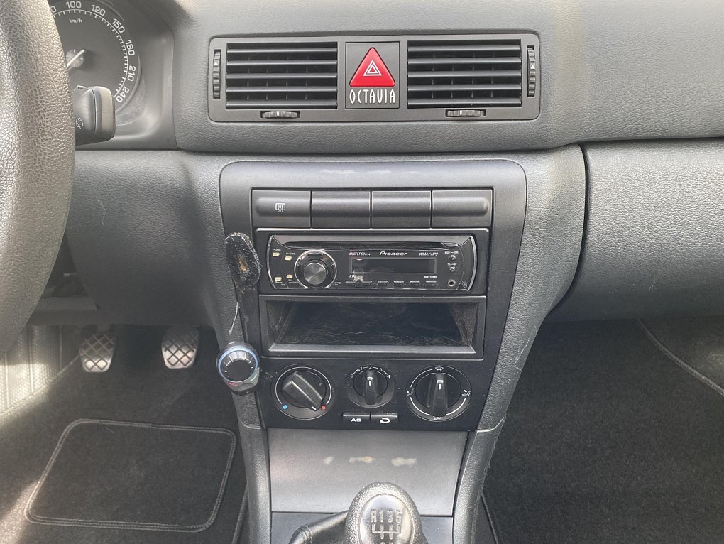 Škoda Octavia 1.6i Trumf