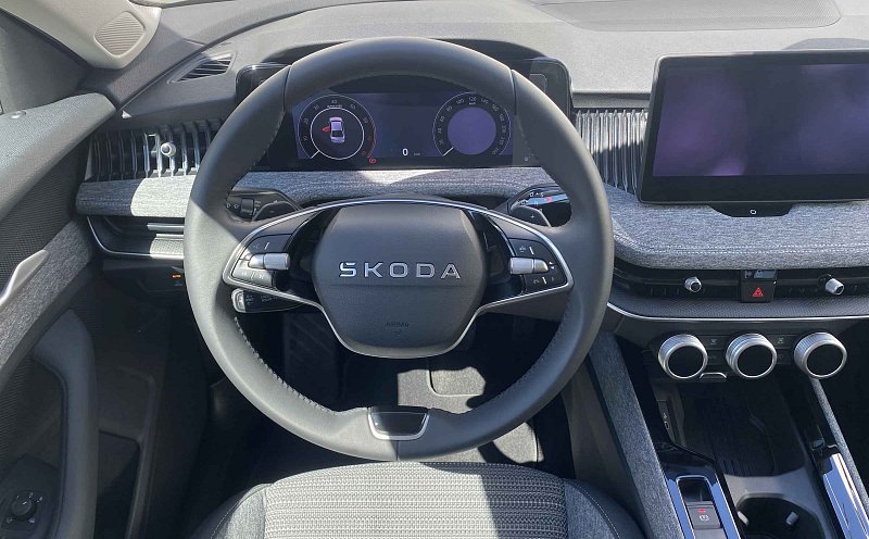Škoda Superb IV 1.5 e-TSi Selection
