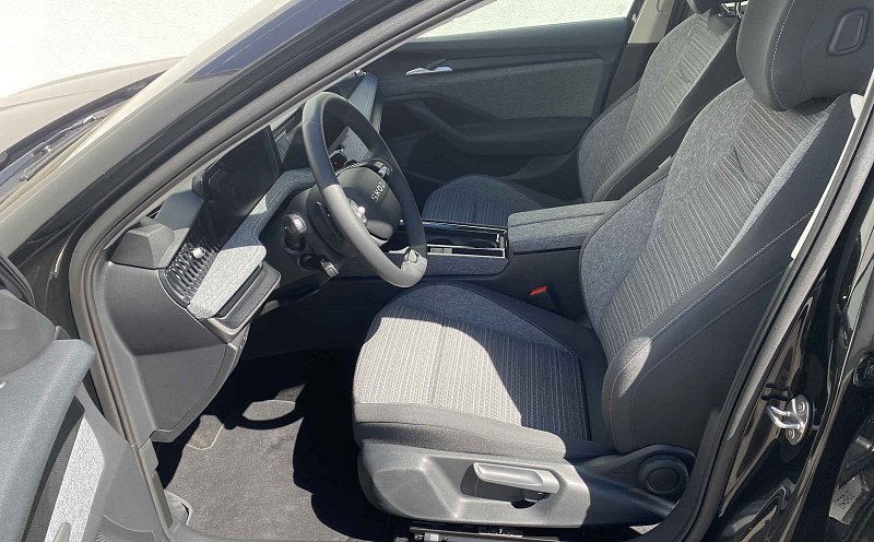 Škoda Superb IV 1.5 e-TSi Selection