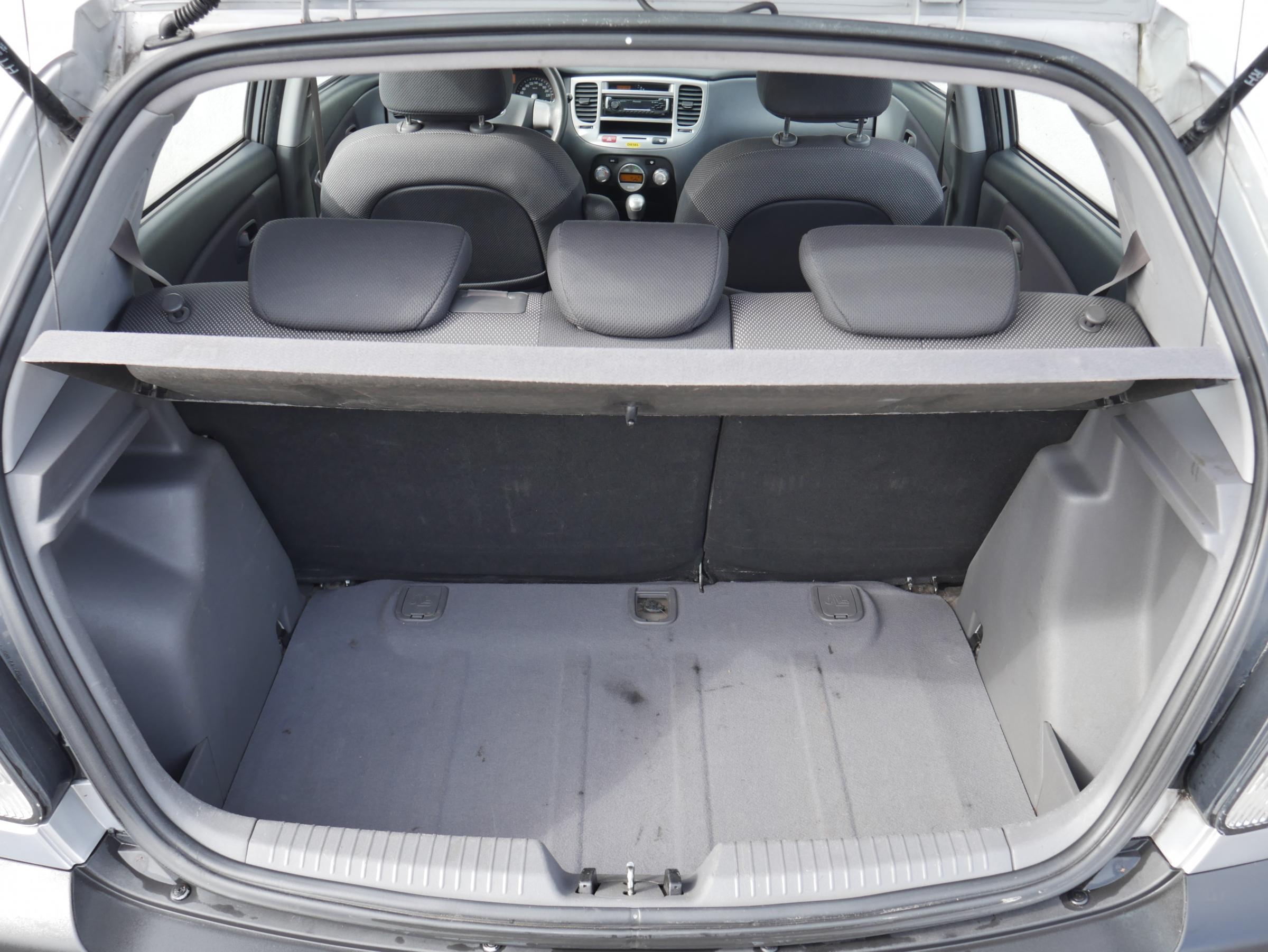 Kia Rio, 2005 - pohled č. 7