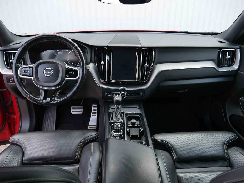 Volvo XC60 2.0 T6  4x4