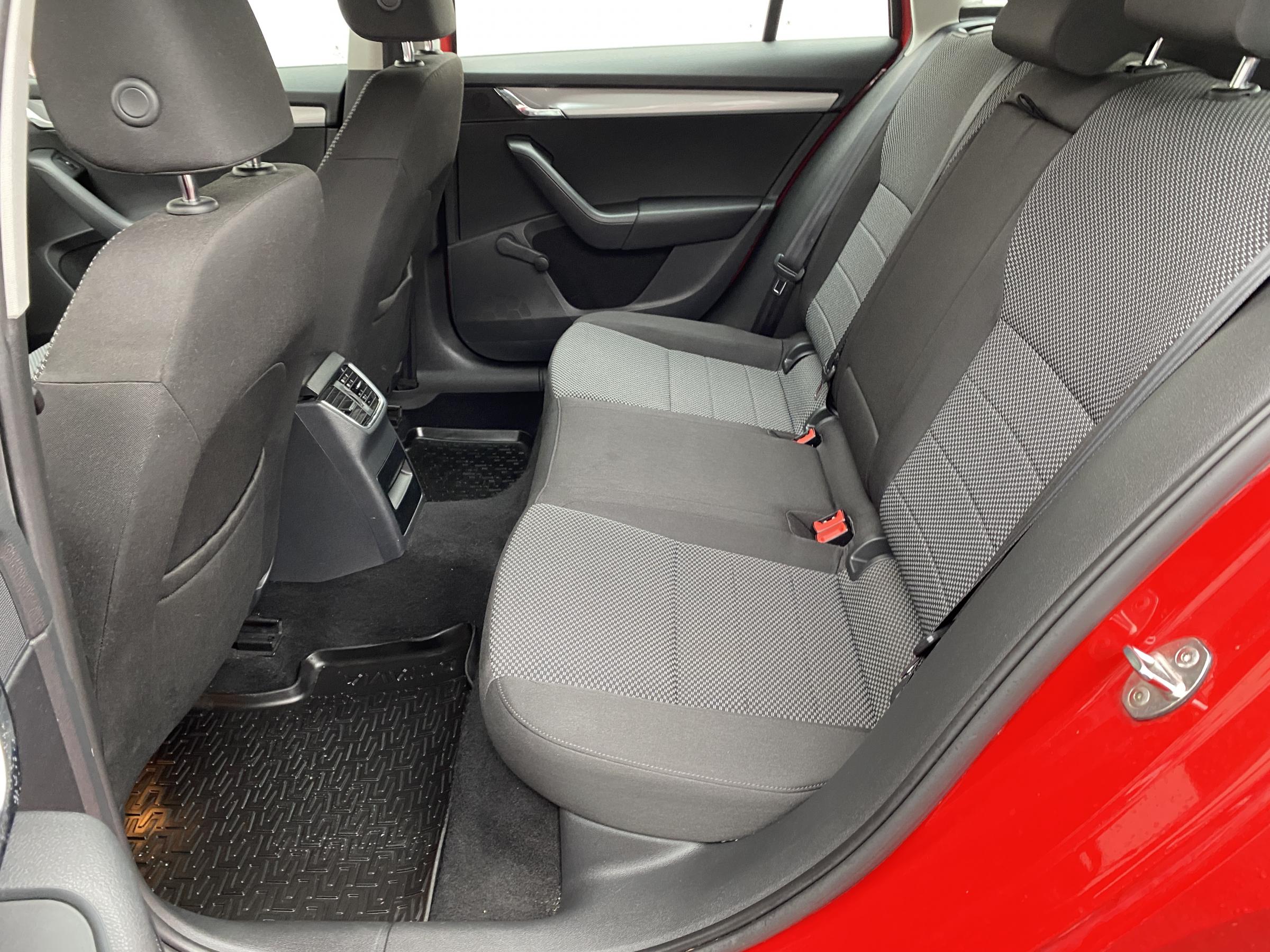 Škoda Octavia III, 2014 - pohled č. 10