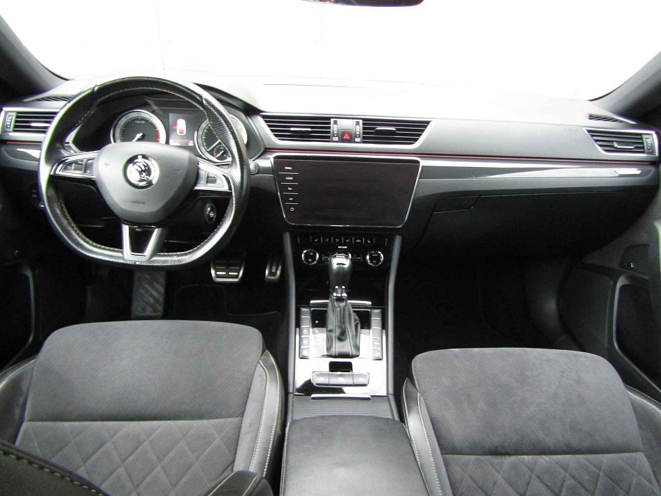 Škoda Superb III 2.0 TSi Ambition 4x4
