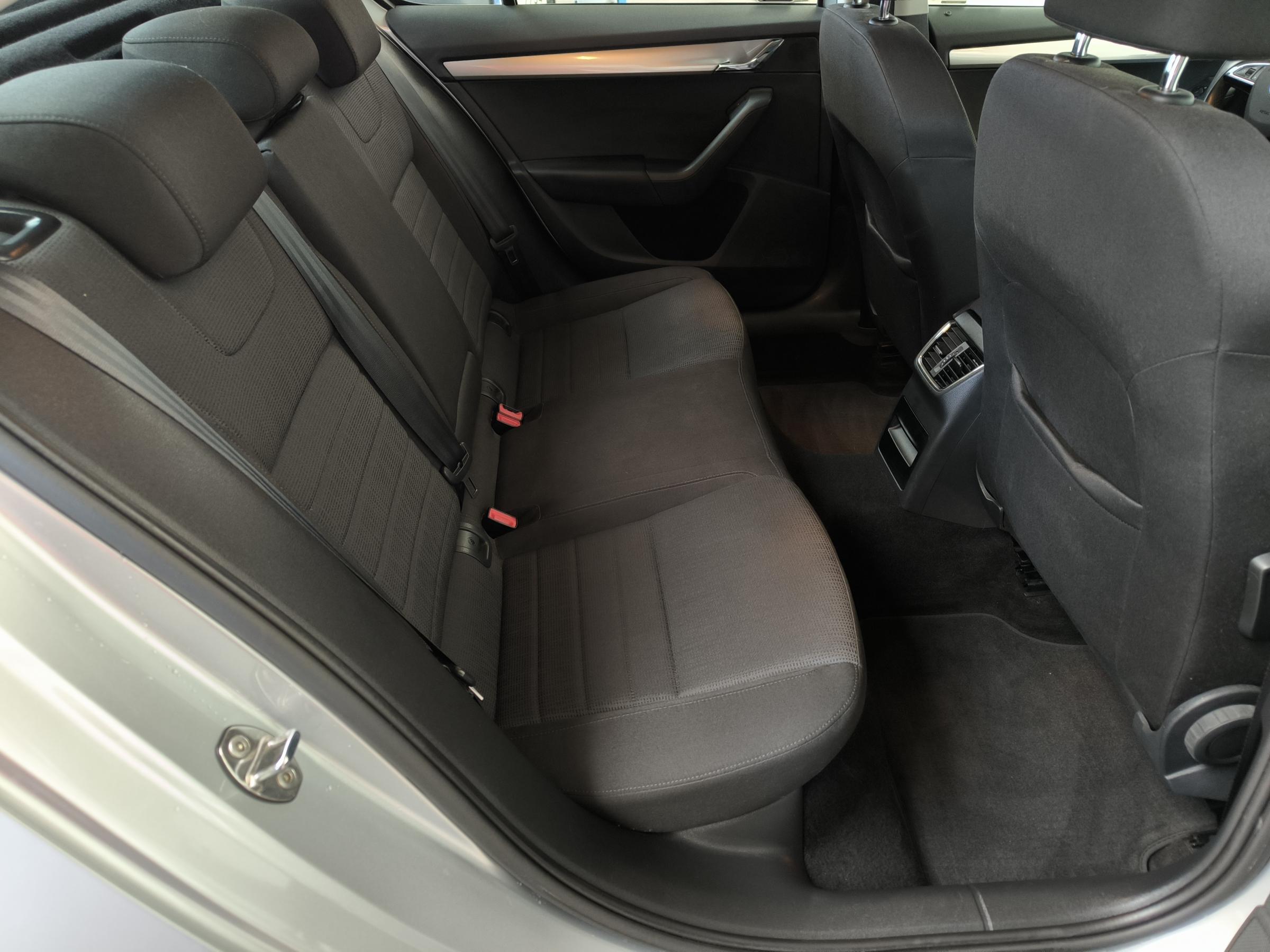 Škoda Octavia III, 2013 - pohled č. 11