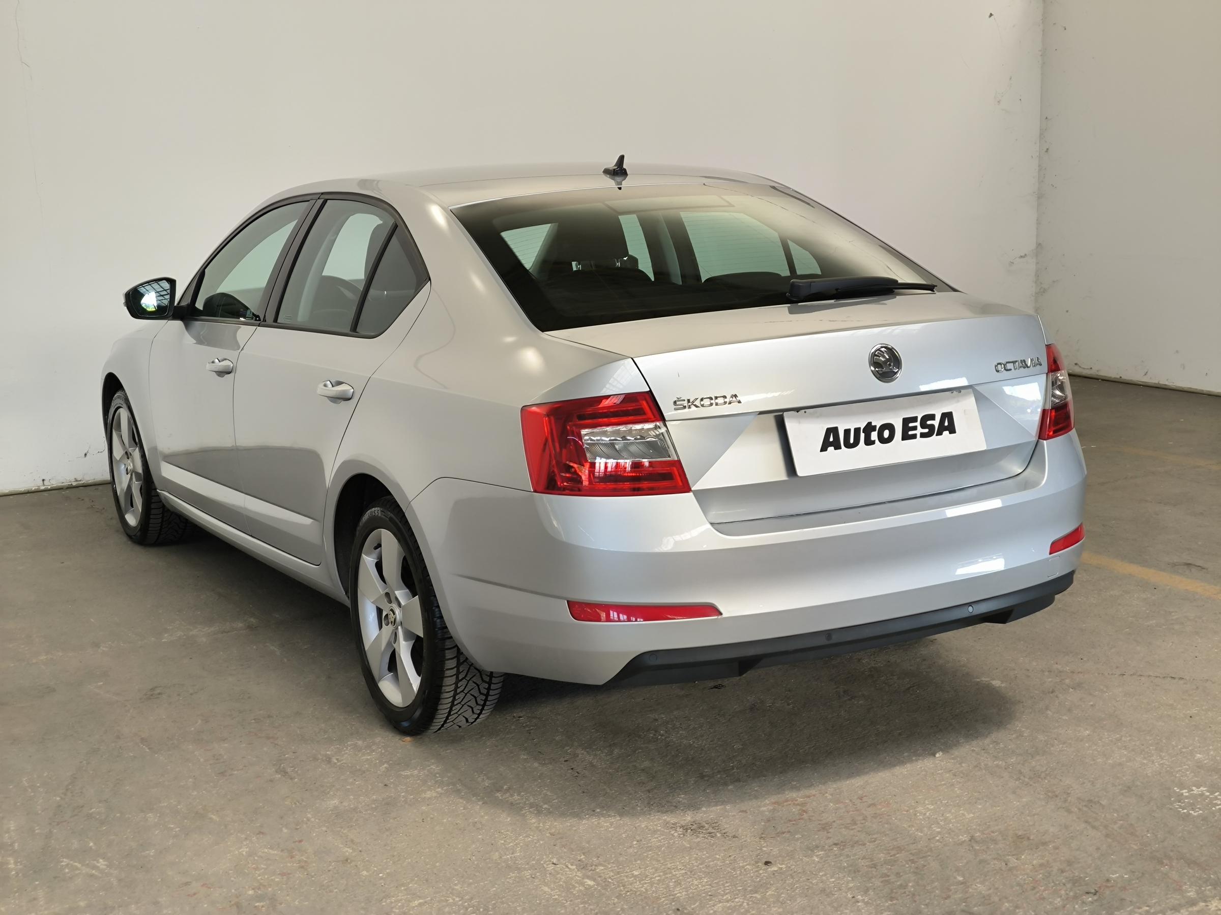 Škoda Octavia III, 2013 - pohled č. 4