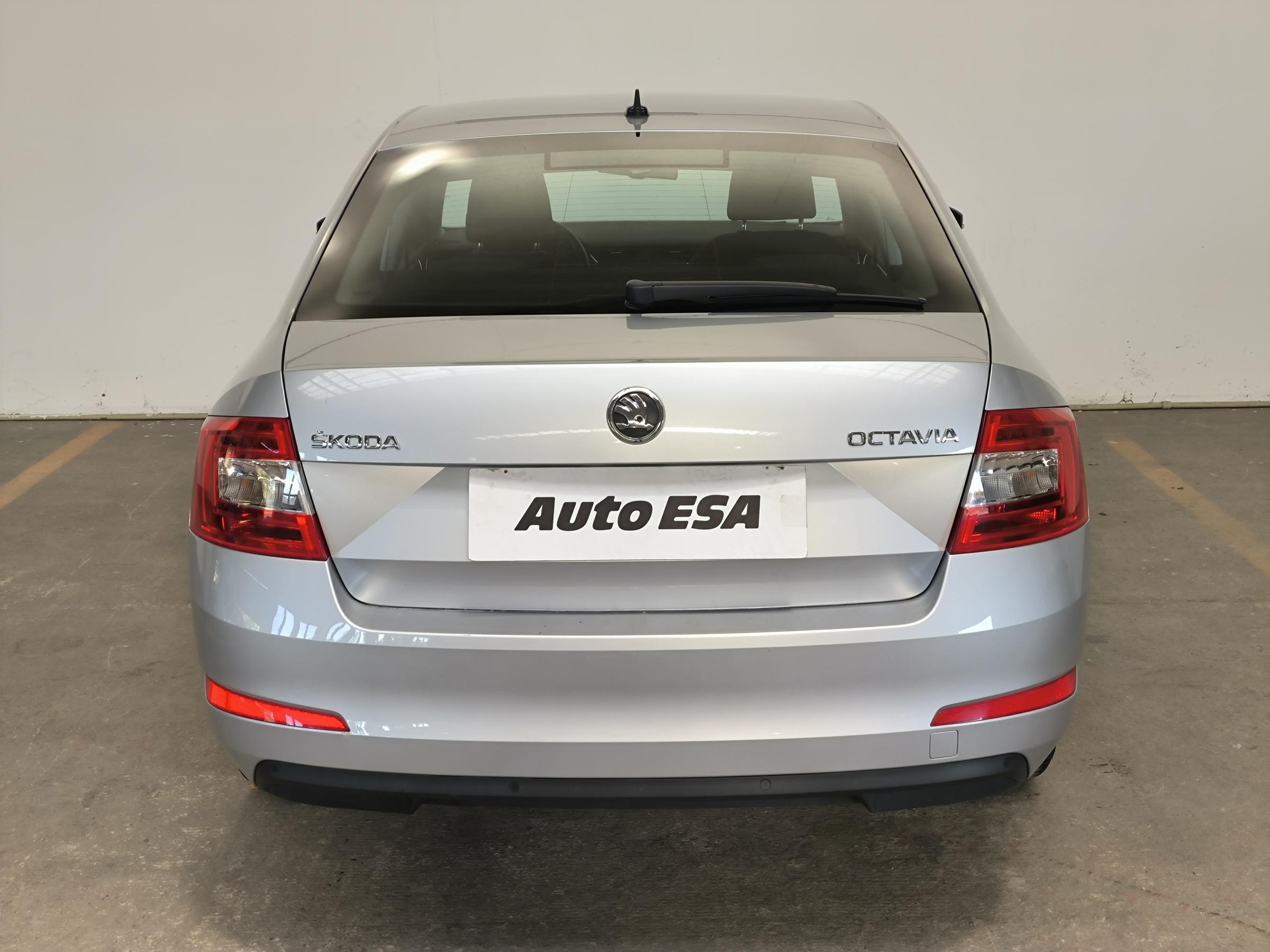 Škoda Octavia III, 2013 - pohled č. 5