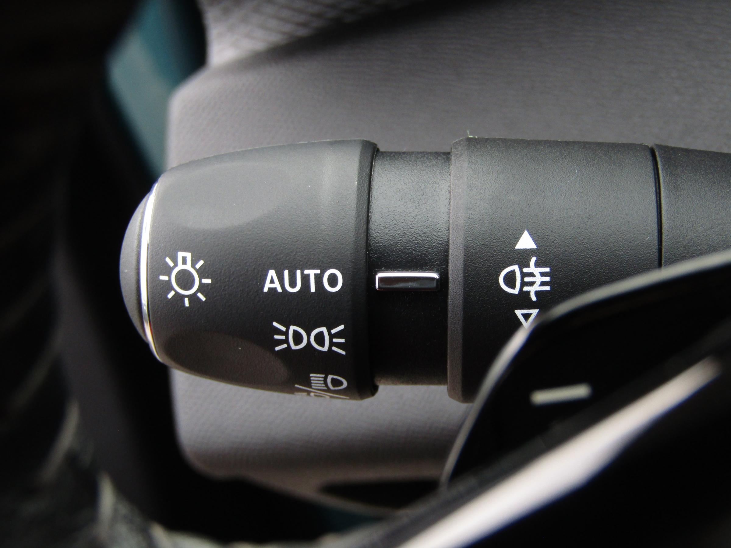 Peugeot 308, 2024 - pohled č. 12