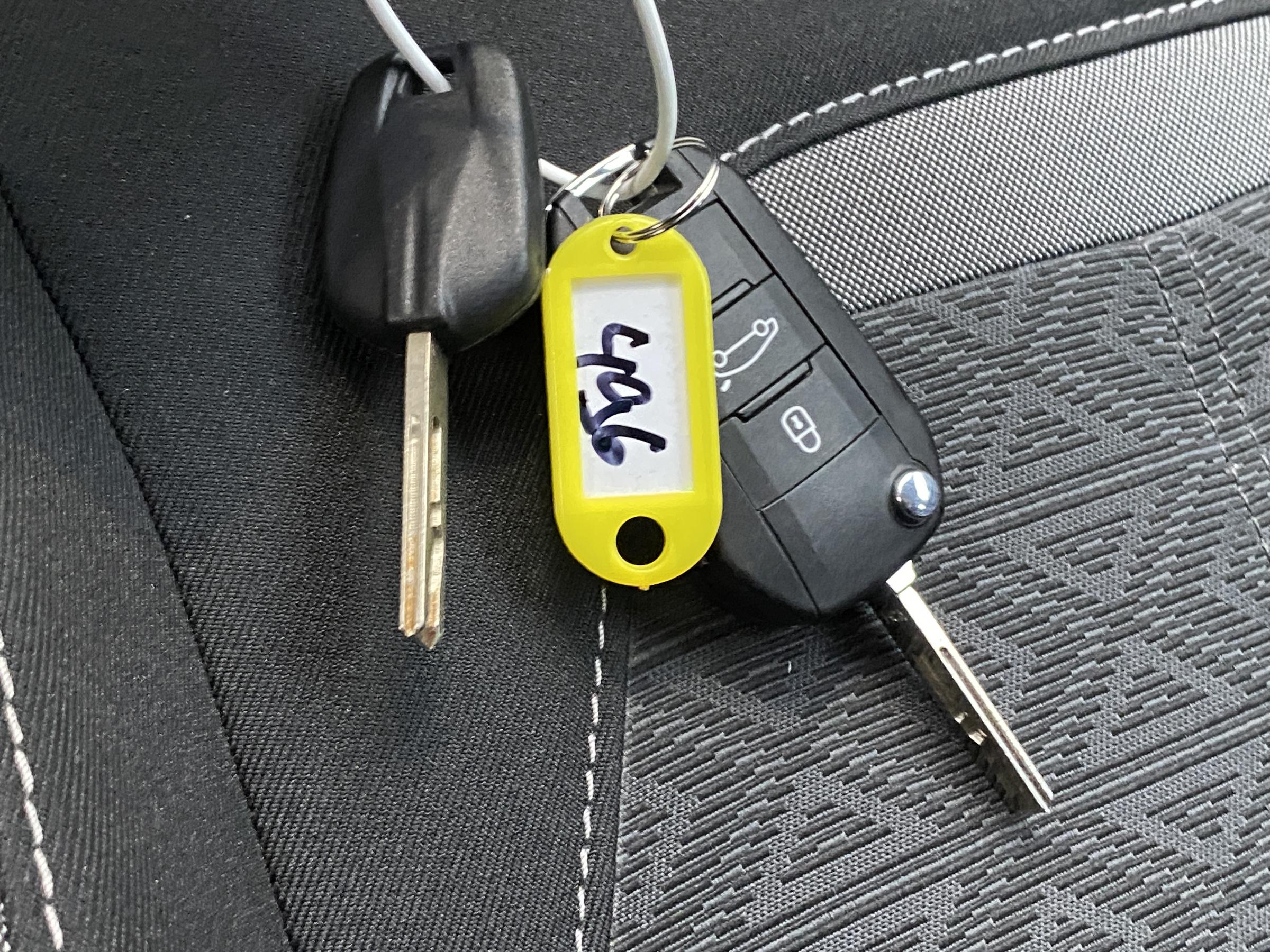 Opel Mokka, 2021 - pohled č. 19