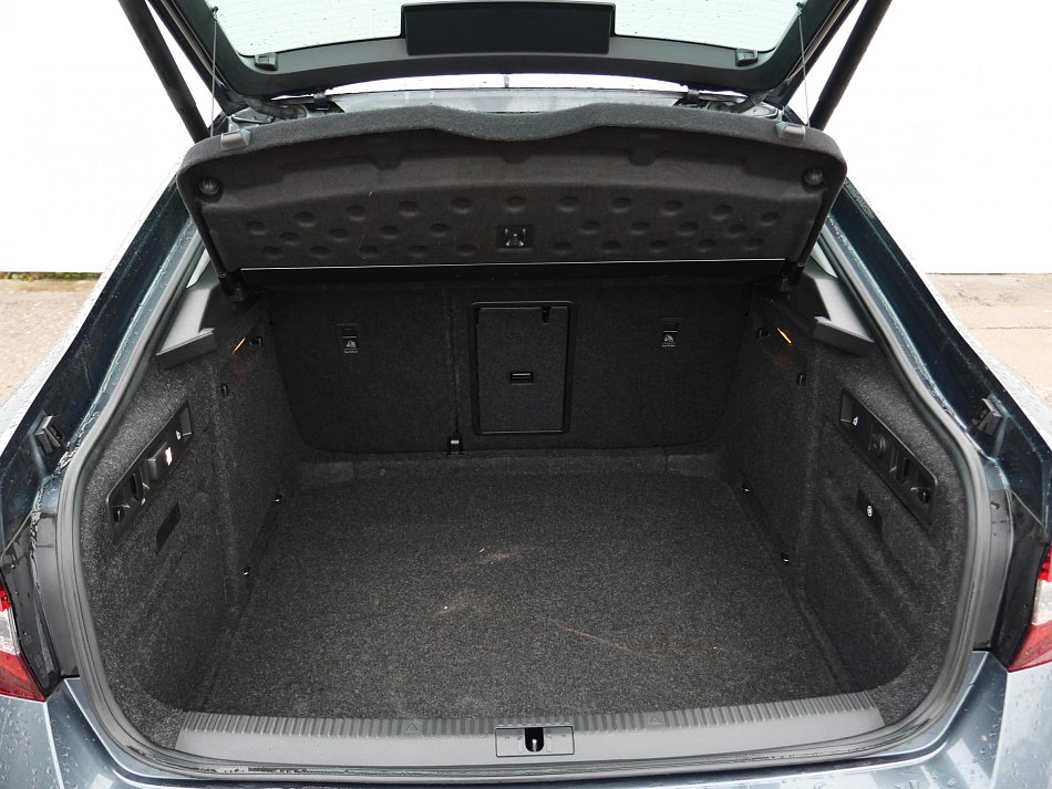 Škoda Superb III 2.0 TDi L&K