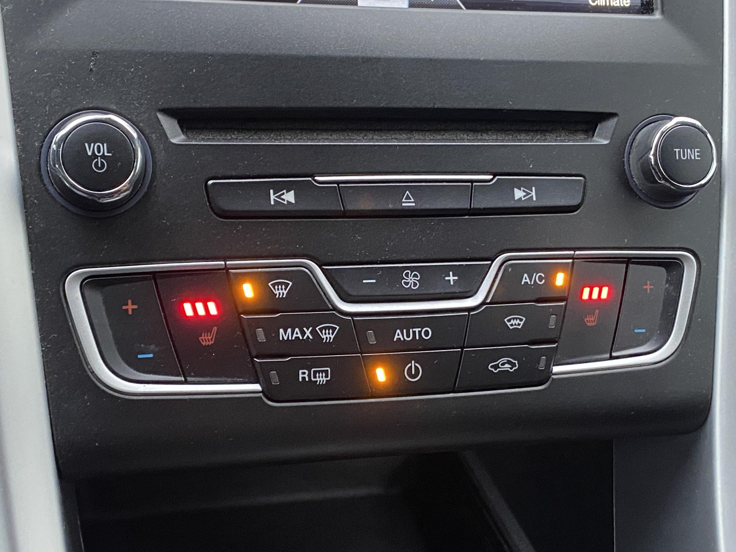 Ford Mondeo, 2016 - pohled č. 15