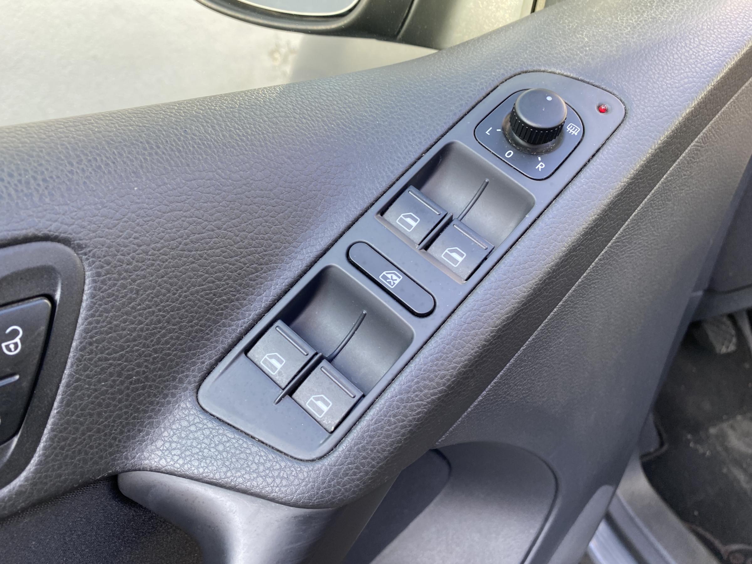 Volkswagen Tiguan, 2014 - pohled č. 13