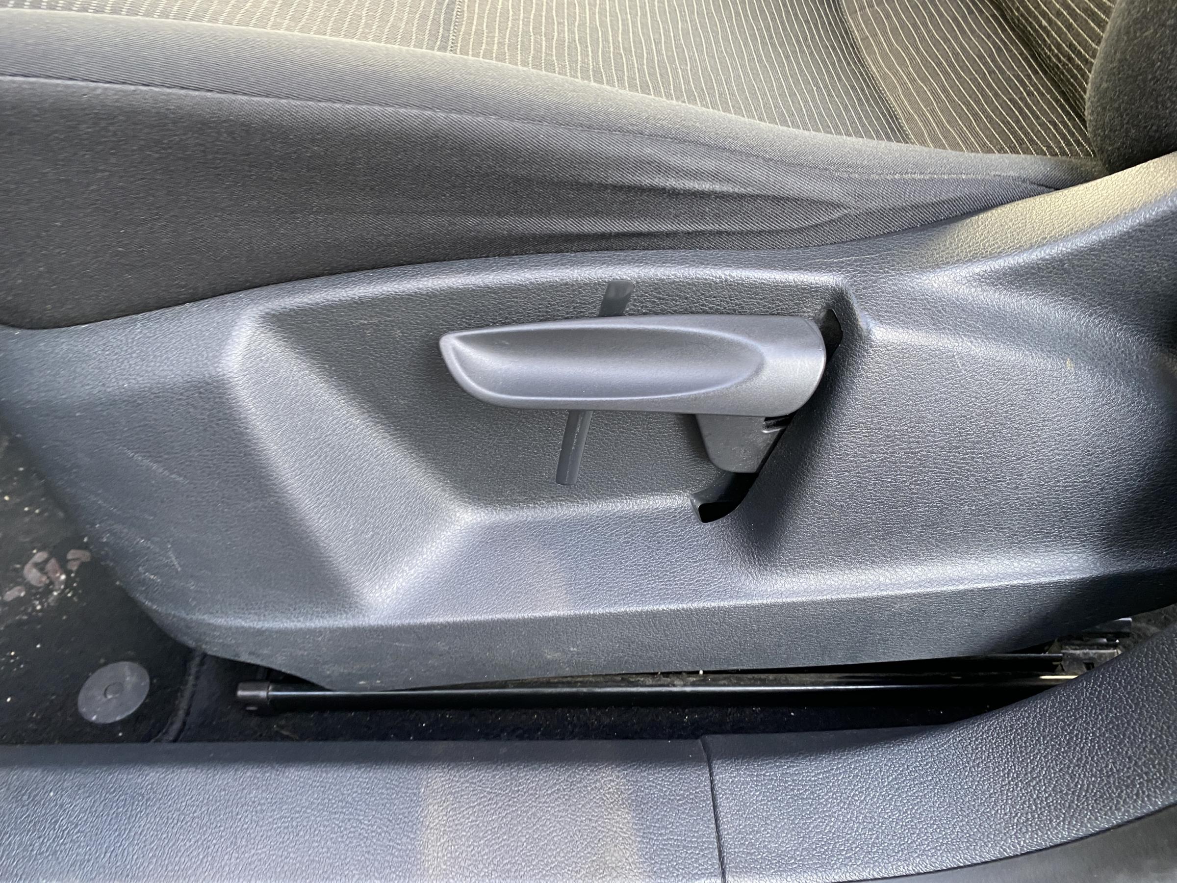 Volkswagen Tiguan, 2014 - pohled č. 14