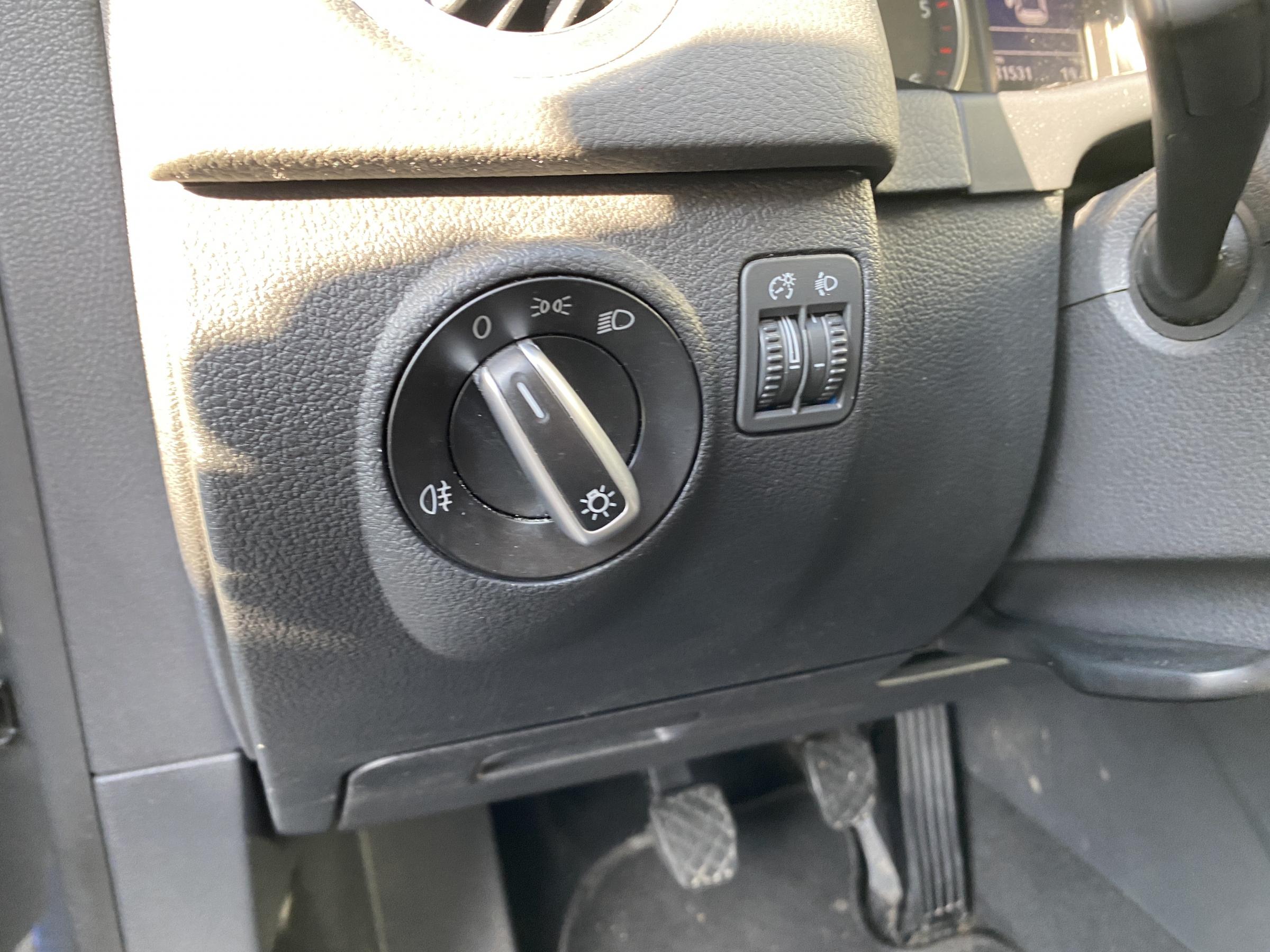 Volkswagen Tiguan, 2014 - pohled č. 15