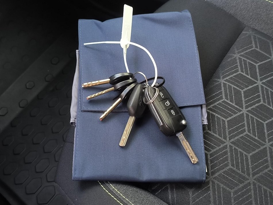 Peugeot Rifter 1.2PT Active