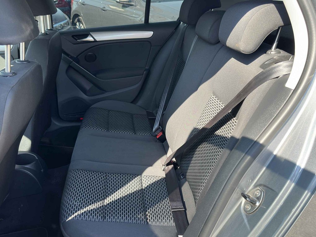 Volkswagen Golf 1.4i 