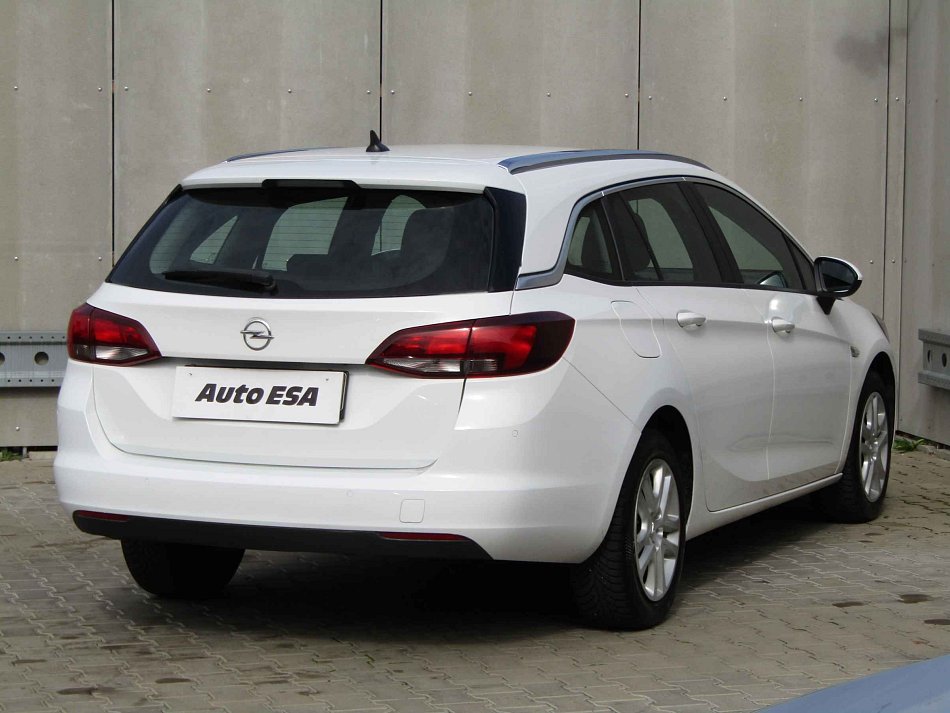 Opel Astra 1.6 CDTi 