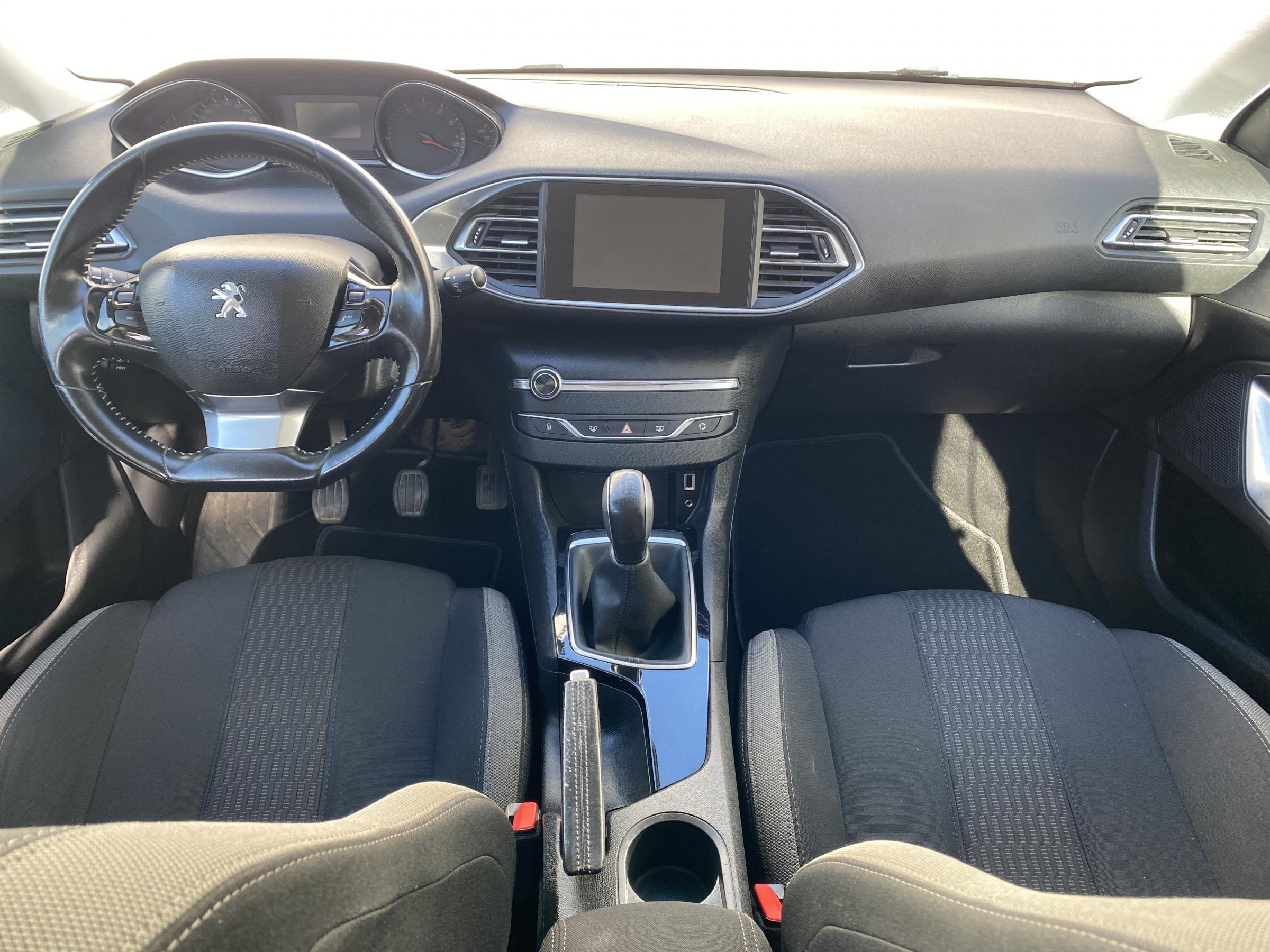 Peugeot 308, 2016 - pohled č. 9