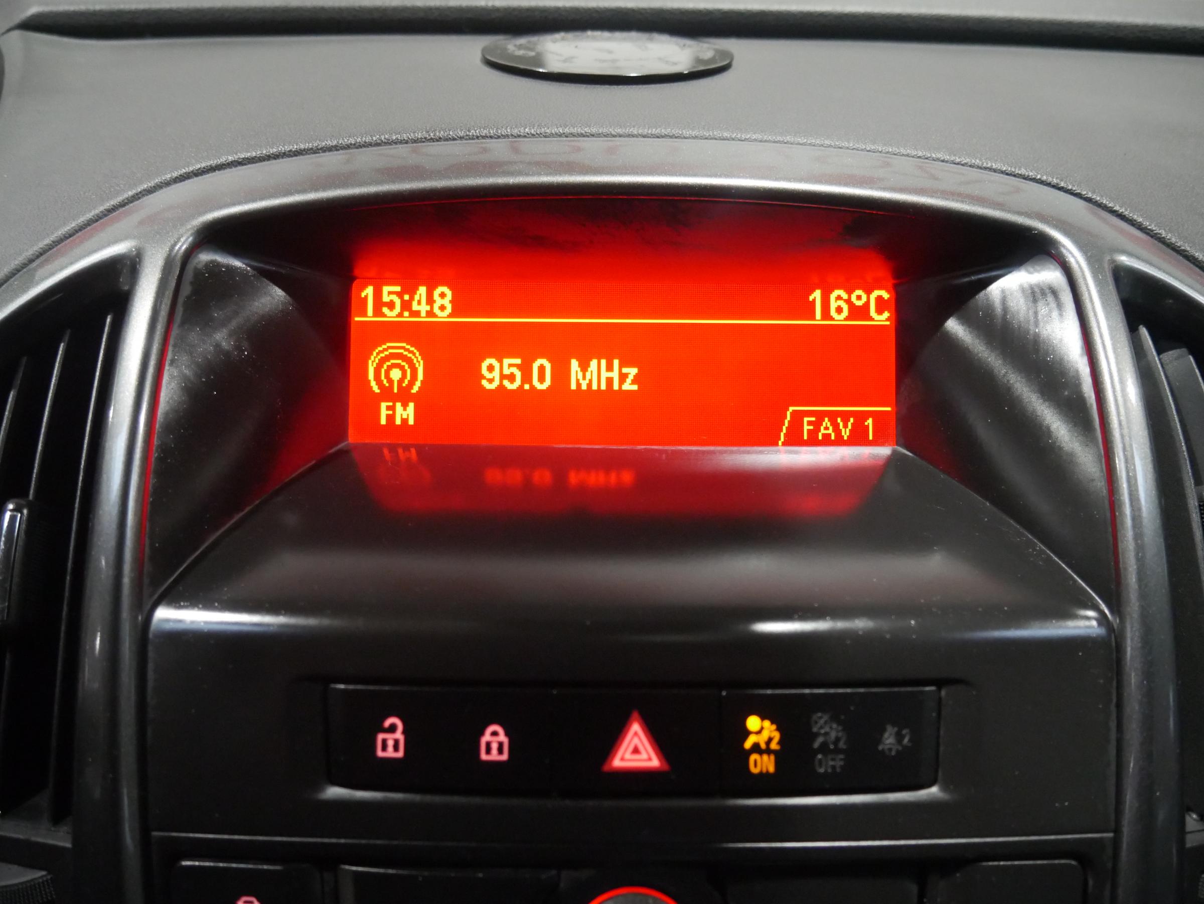 Opel Astra, 2013 - pohled č. 16