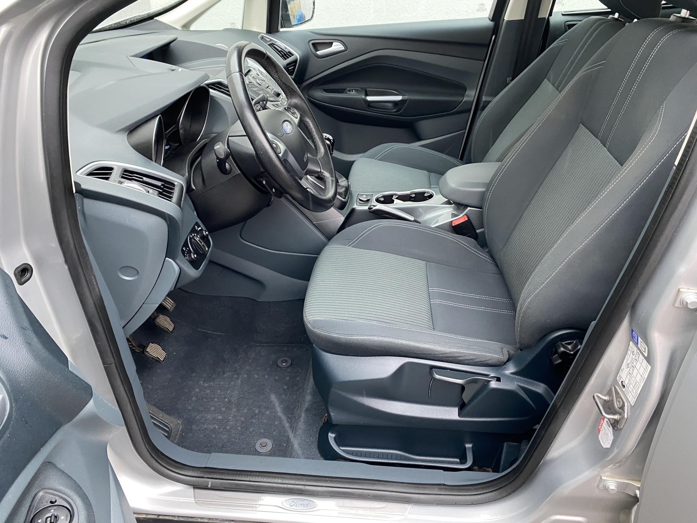 Ford C-MAX, 2015 - pohled č. 9