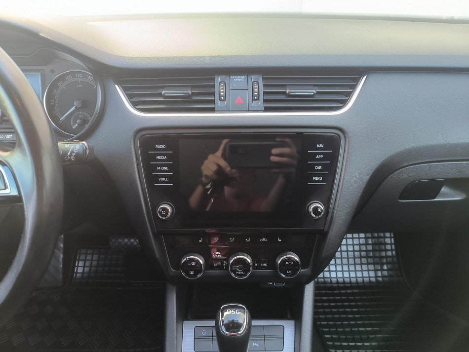 Škoda Octavia III 1.5TSI Clever