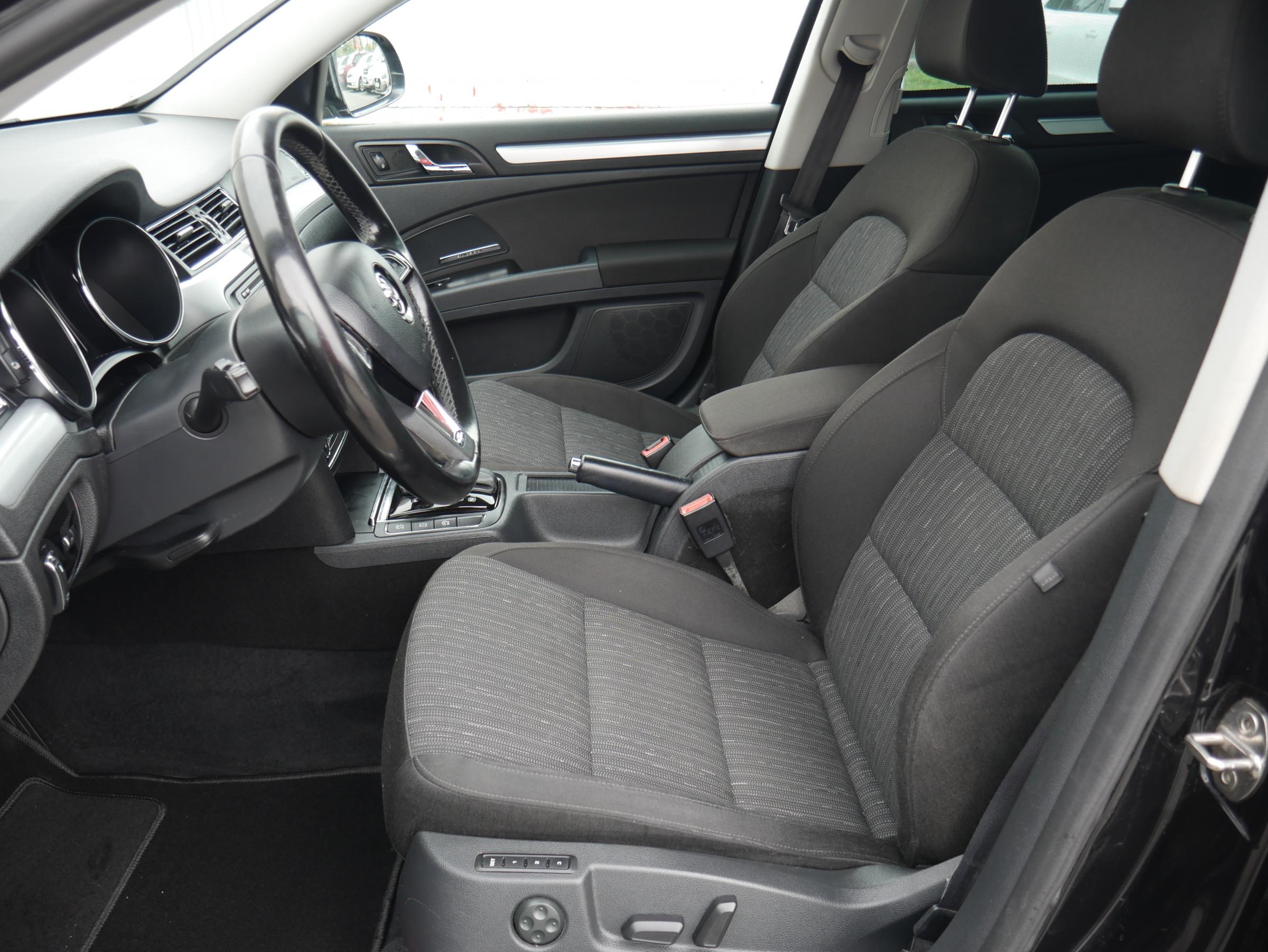 Škoda Superb II, 2014 - pohled č. 9