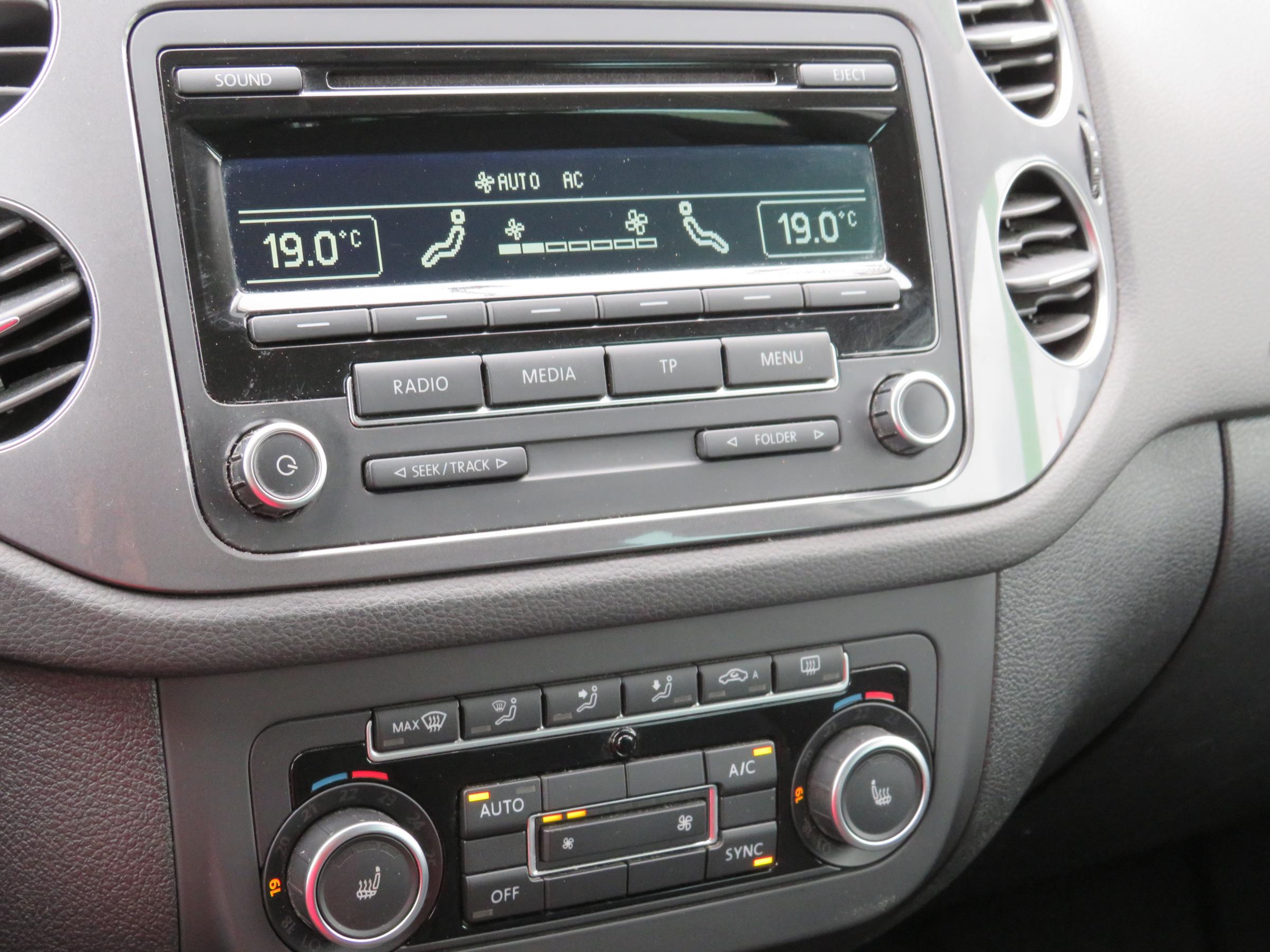 Volkswagen Tiguan, 2012 - pohled č. 16