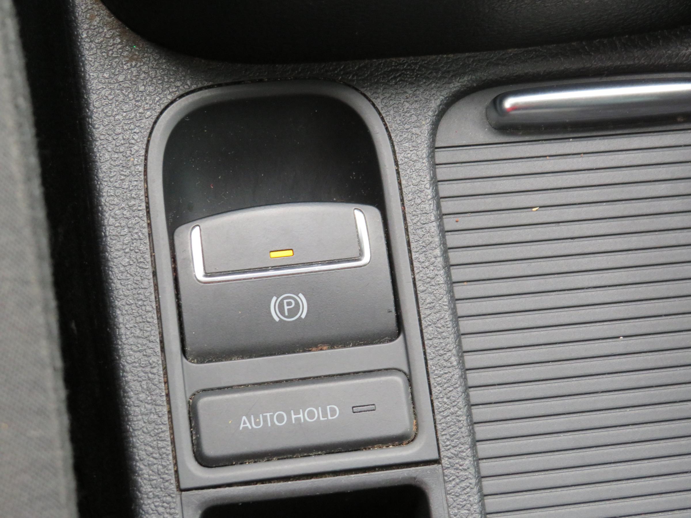 Volkswagen Tiguan, 2012 - pohled č. 18