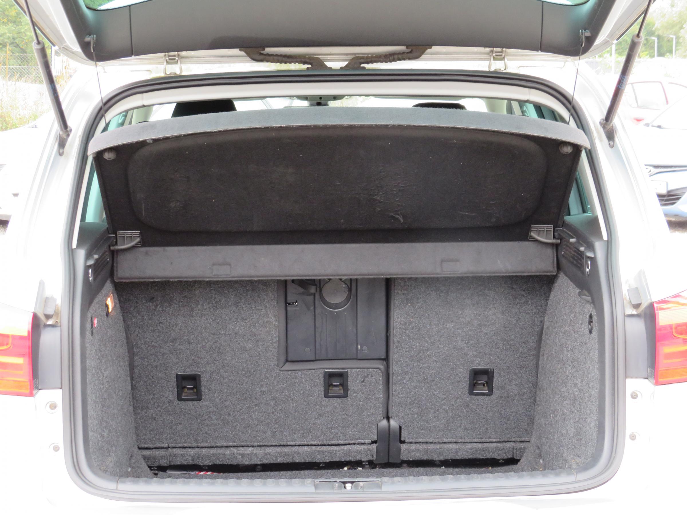 Volkswagen Tiguan, 2012 - pohled č. 7