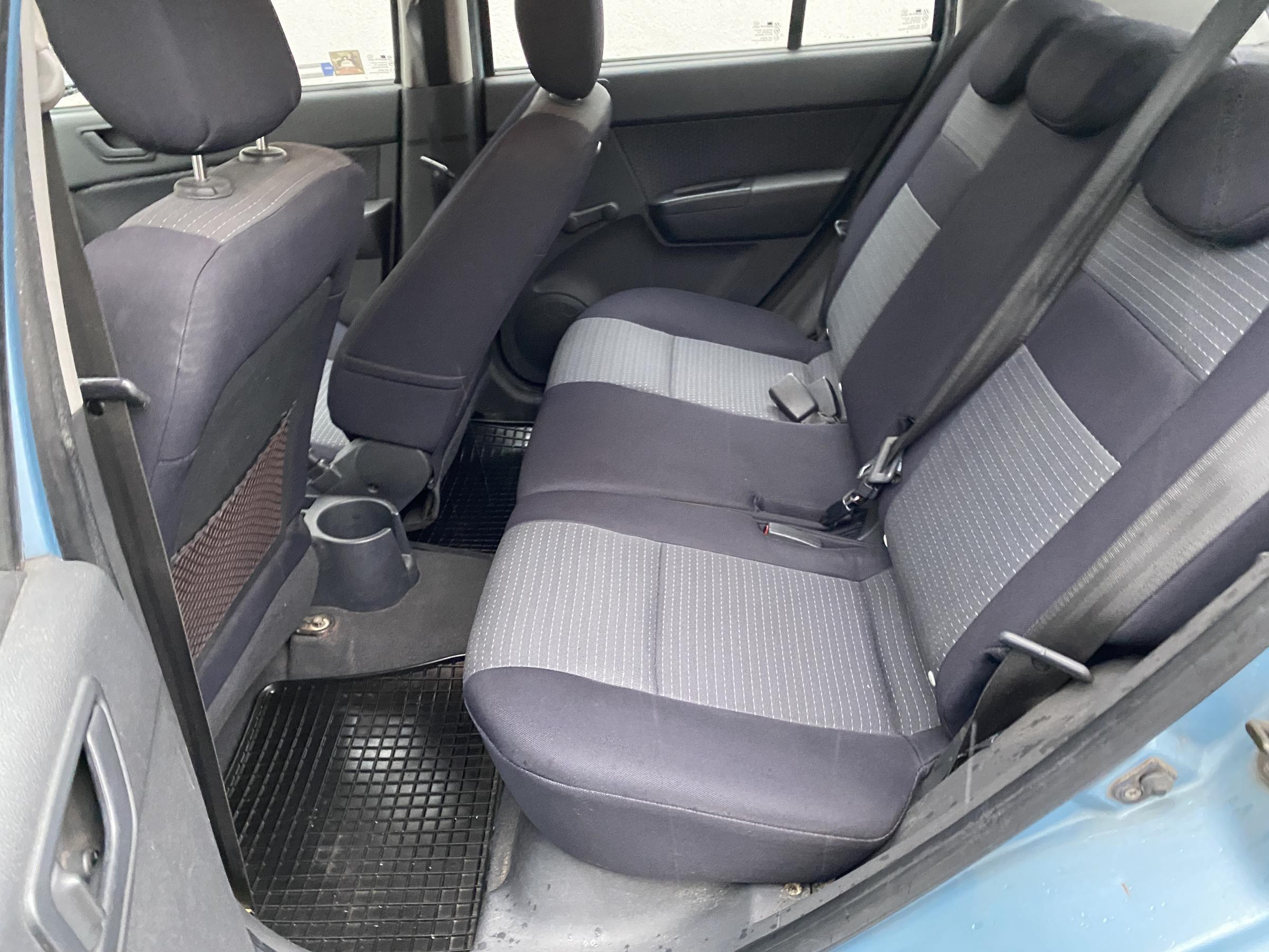 Hyundai ix20, 2014 - pohled č. 10