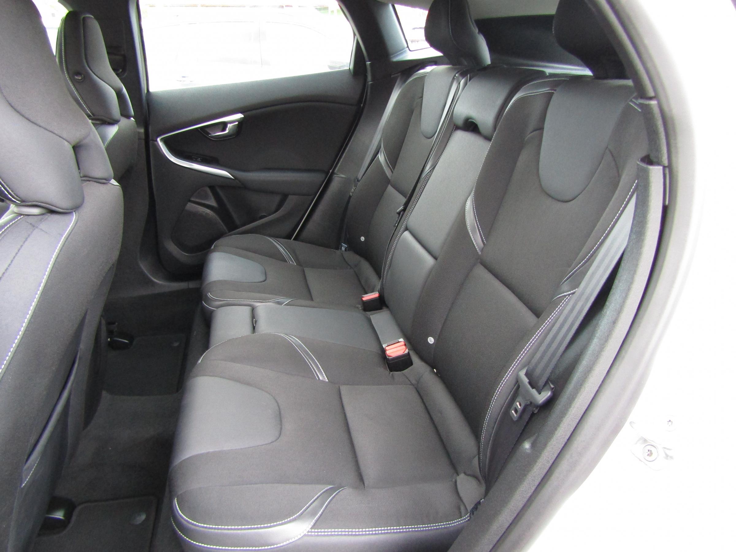 Volvo V40, 2013 - pohled č. 10